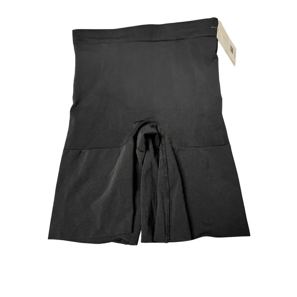 SPANX NWT Mid Thigh Short Very Black Sz S Stretch Everyday Breathable Whimsygoth